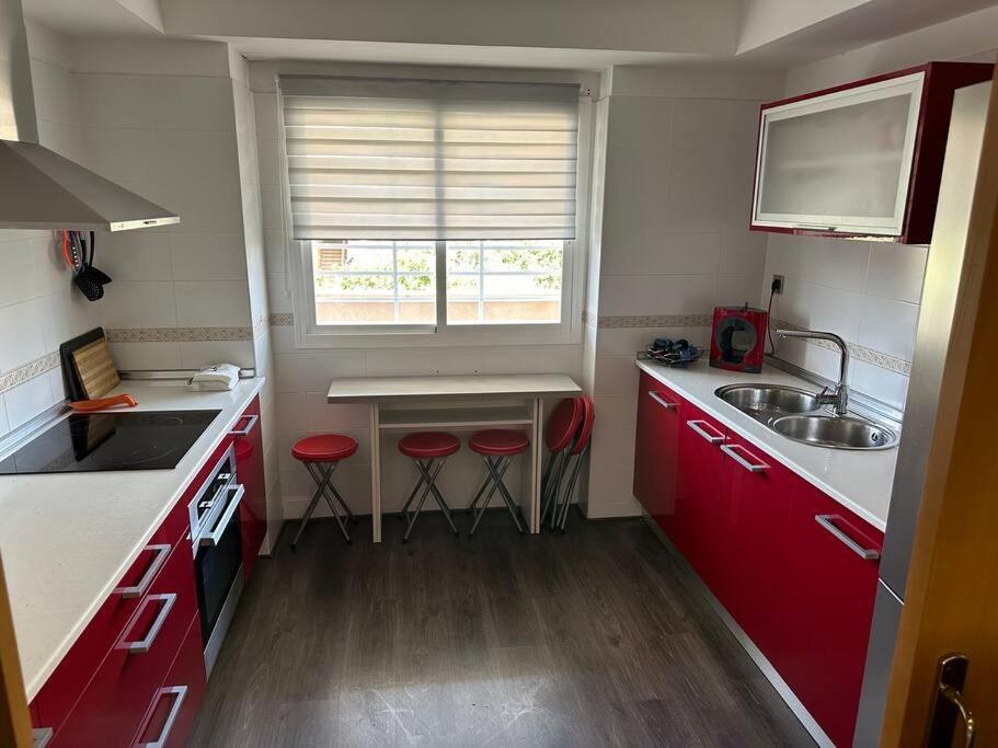 Piso Familiar En El Toyo Almeria